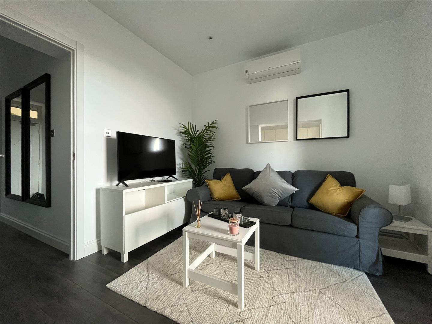 Image of Apartment - 1 Bedrooms - 1 Bathrooms for Rental in The Arches-Gibraltar, Image 4